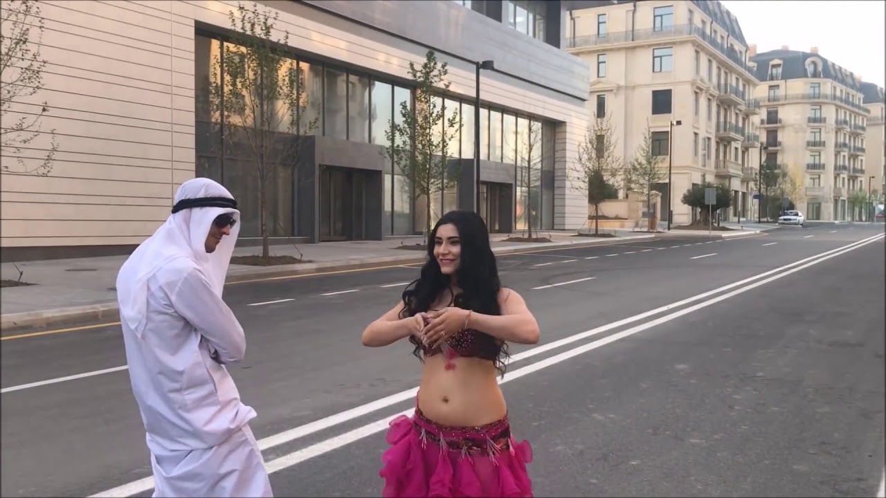 Dubai belly dance